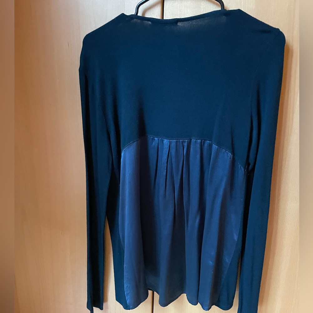 Flowing long sleeve top with silk back in teal, size small